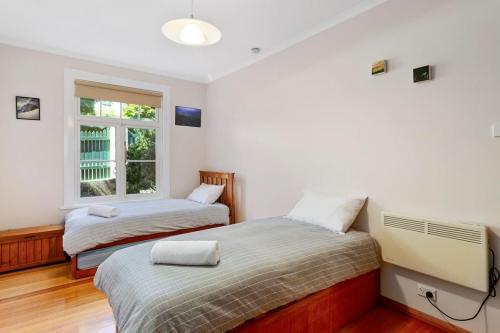 Character home, beautifully renovated Hobart - inner city bedroom 3